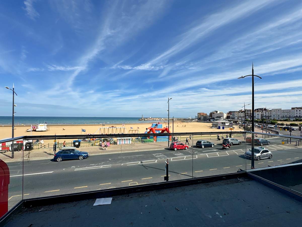 35 Marine Terrace photo 3