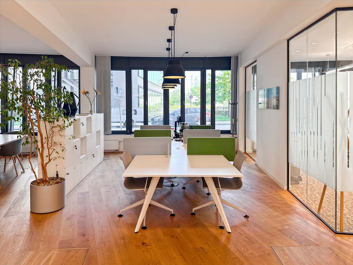 Regus - Munich, Leuchtenbergring photo 10