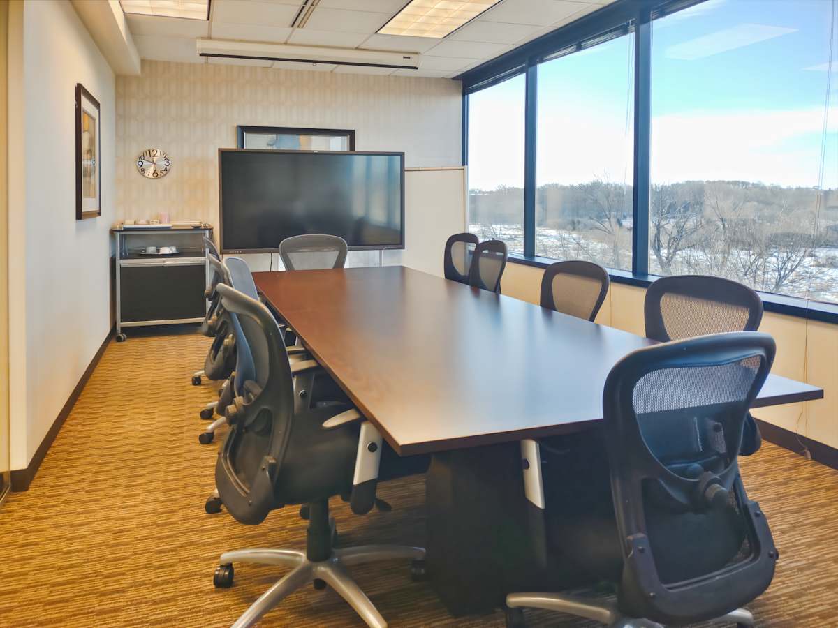 Riverwood Corporate Center I photo 3