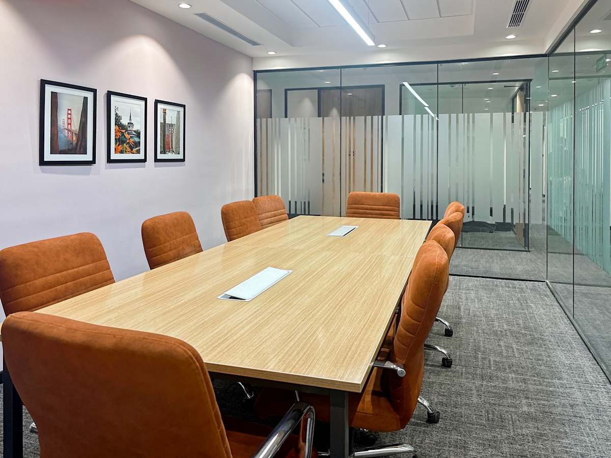 Sovereign Corporate Tower photo 9