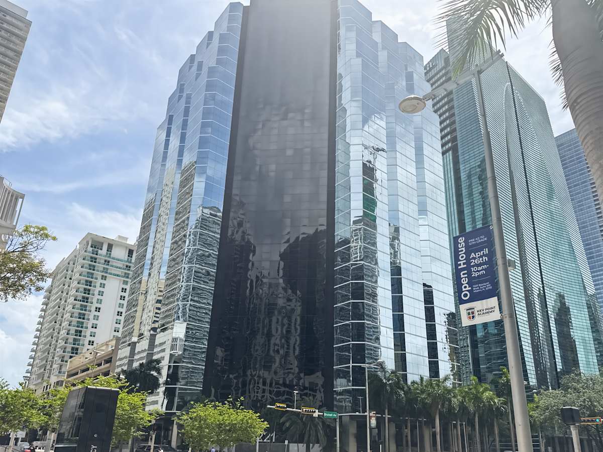 1221 Brickell Building photo 1