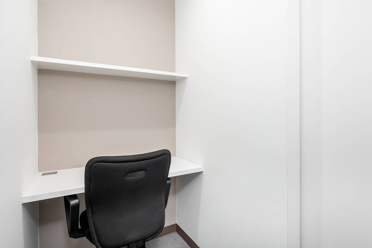 Regus - Alba Ginza Dori photo 6