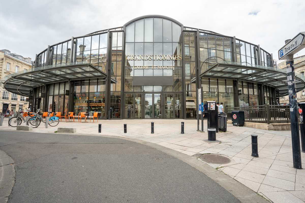 Regus - Bordeaux, Place des Grands Hommes photo 1