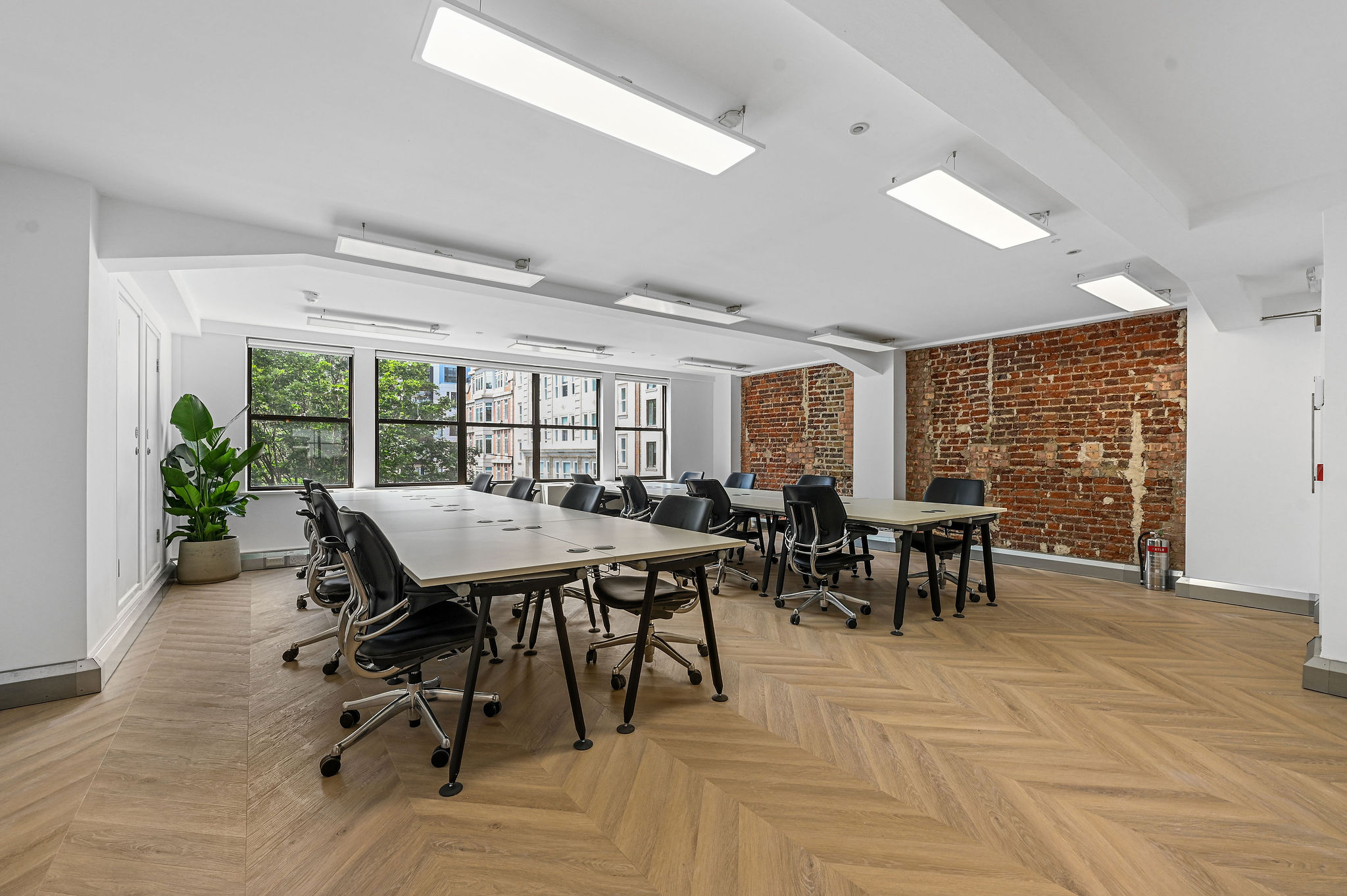 4 Golden Square photo 9