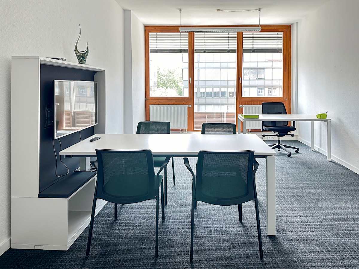 Regus - Stuttgart, Friedrichstrasse photo 7