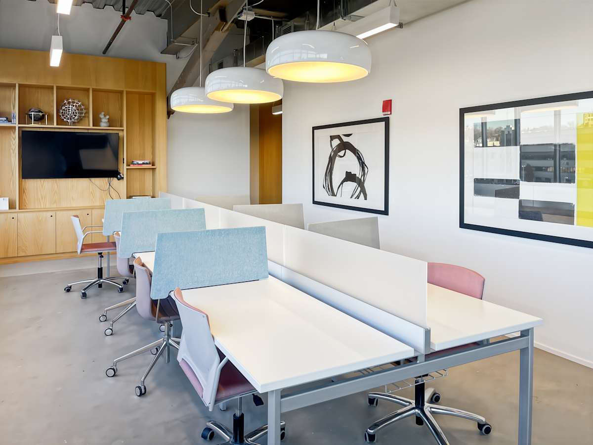 Spaces - 1433 North Water Street photo 9