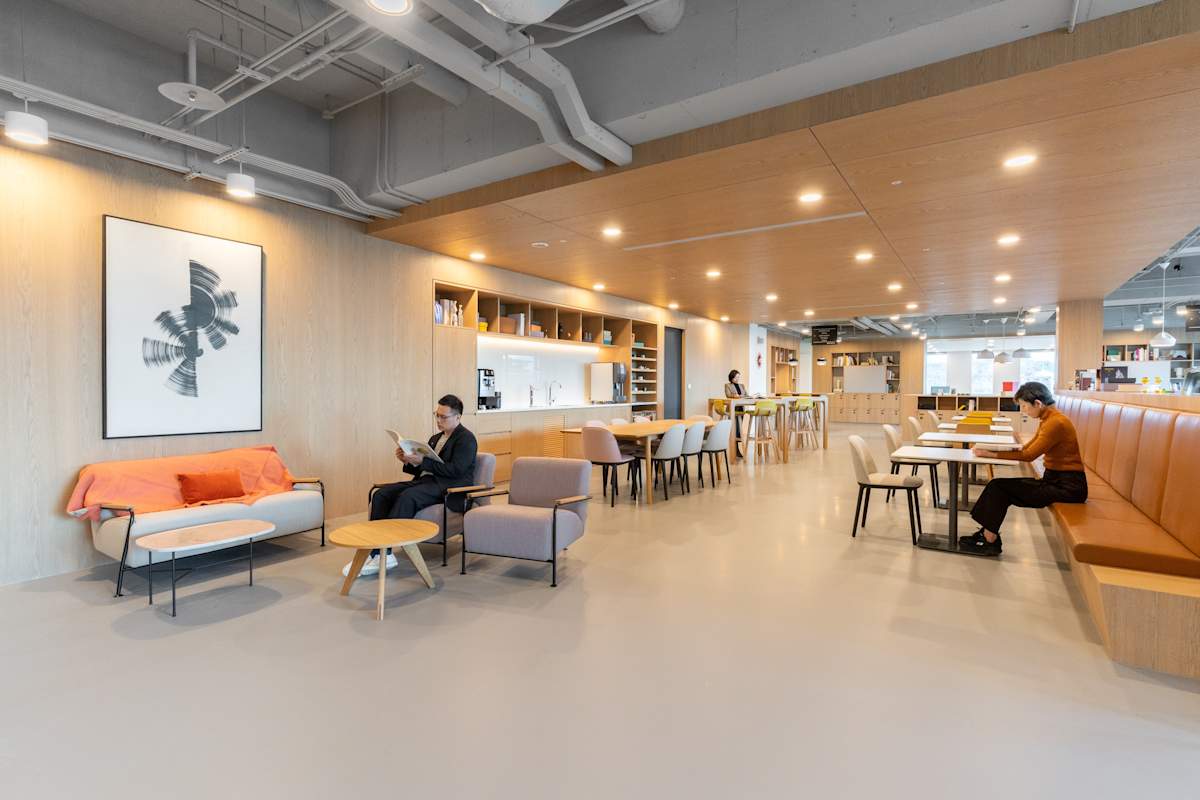 Regus - Taipei, Neihu Ruiguang photo 3