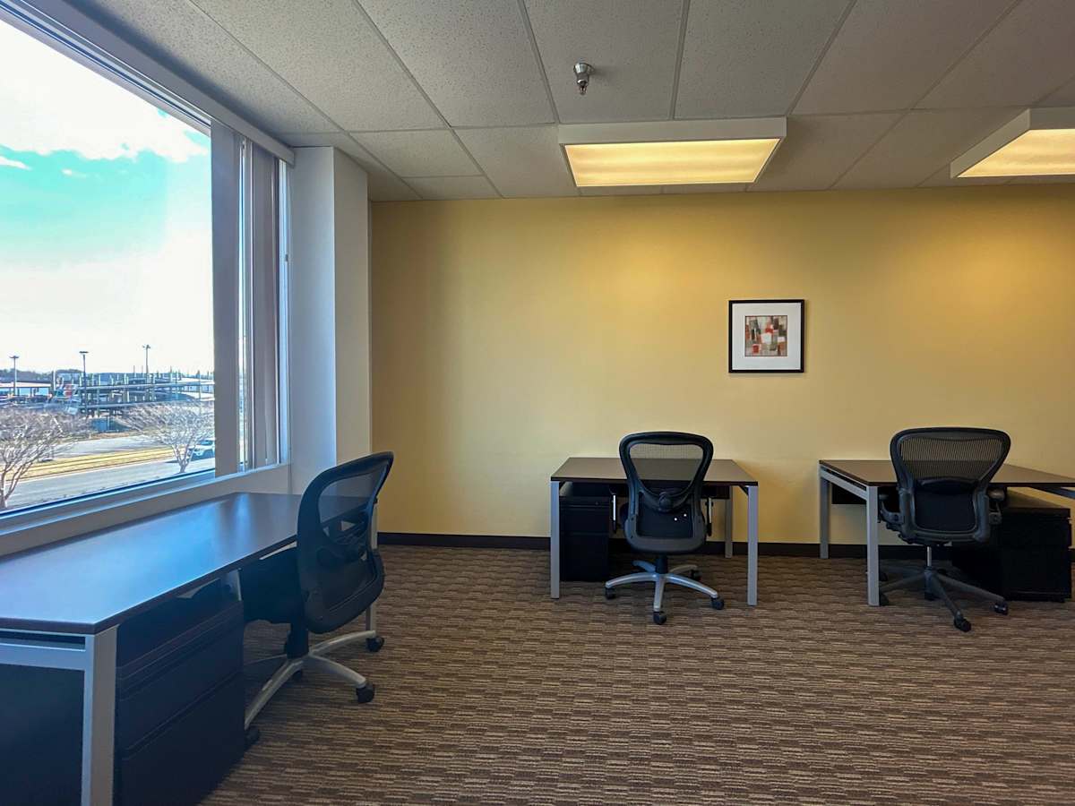 Central Park Corporate Center photo 4