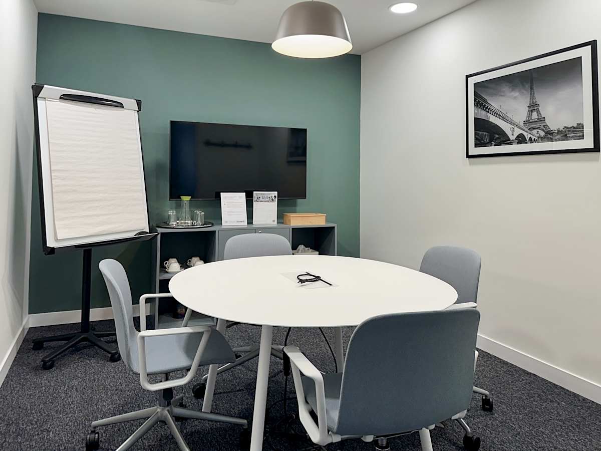 Regus - Tres Cantos, Ronda de Poniente photo 9