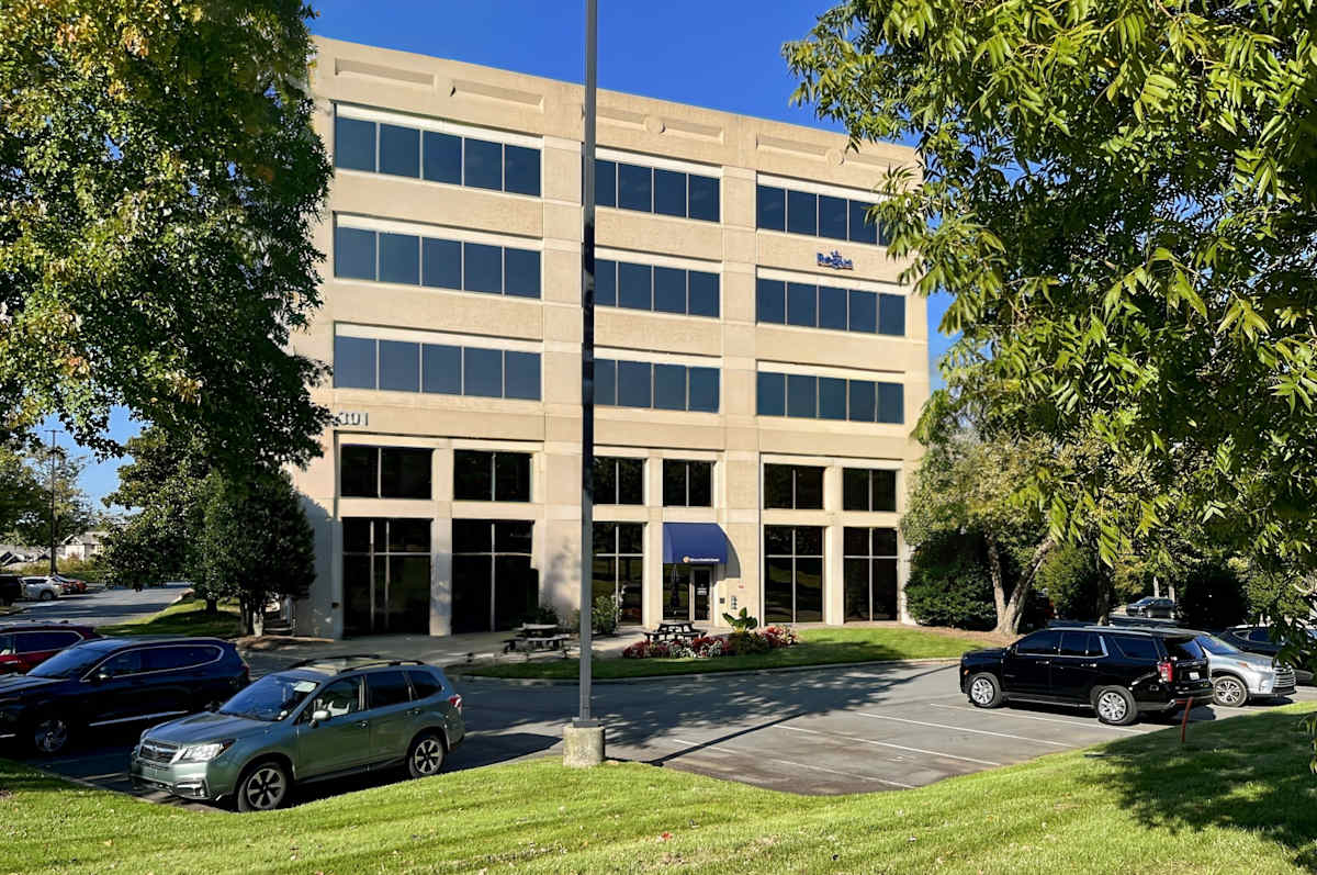 University Executive Park photo 1