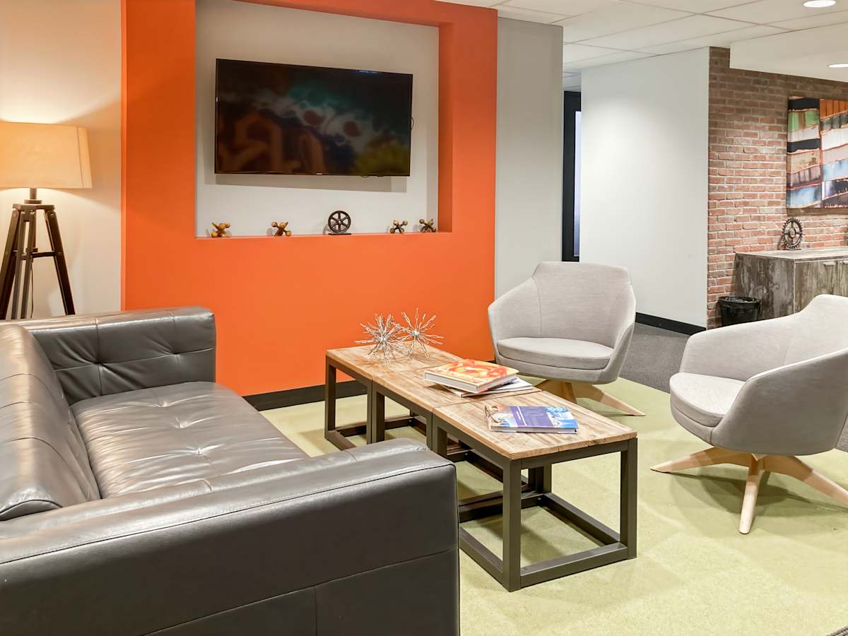 Regus - Vancouver, Robson Square photo 11