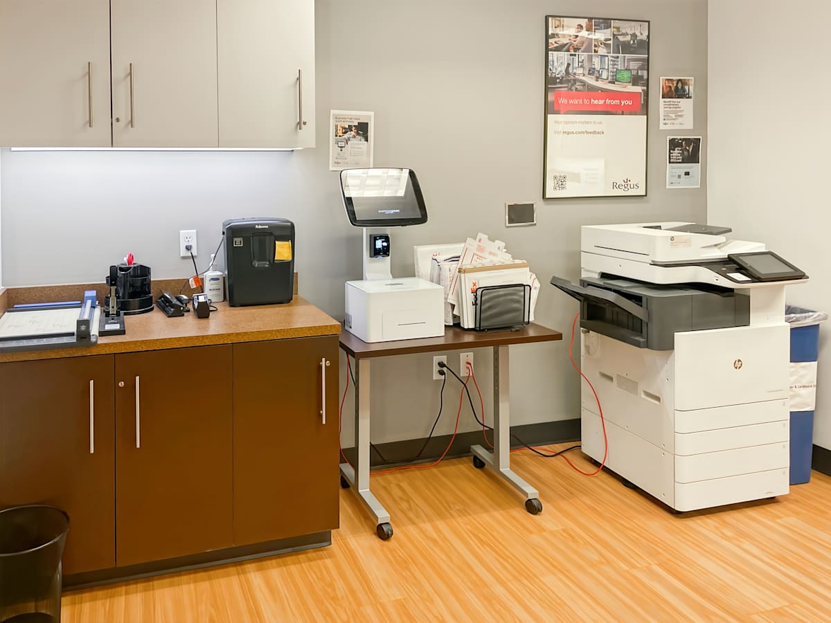 Redstone Corporate Center photo 12