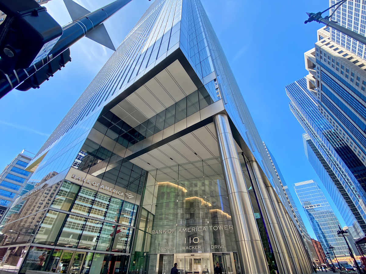 110 North Wacker Drive photo 1