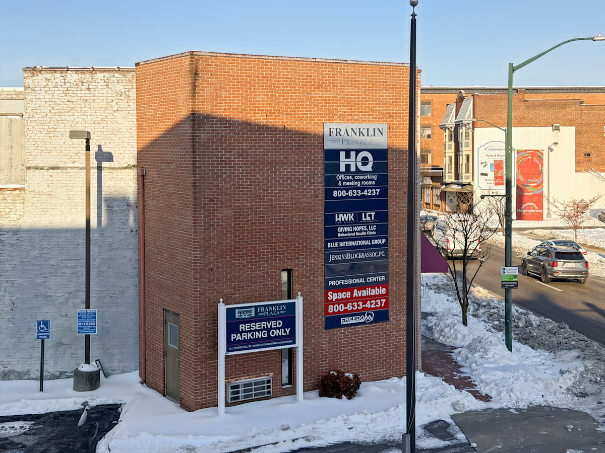 33 W Franklin St photo 1