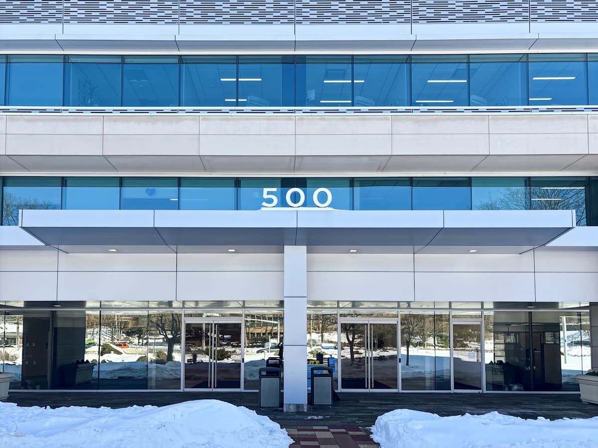 500 West Putnam Avenue photo 1