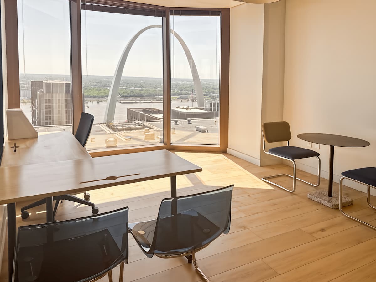 211 N Broadway photo 7