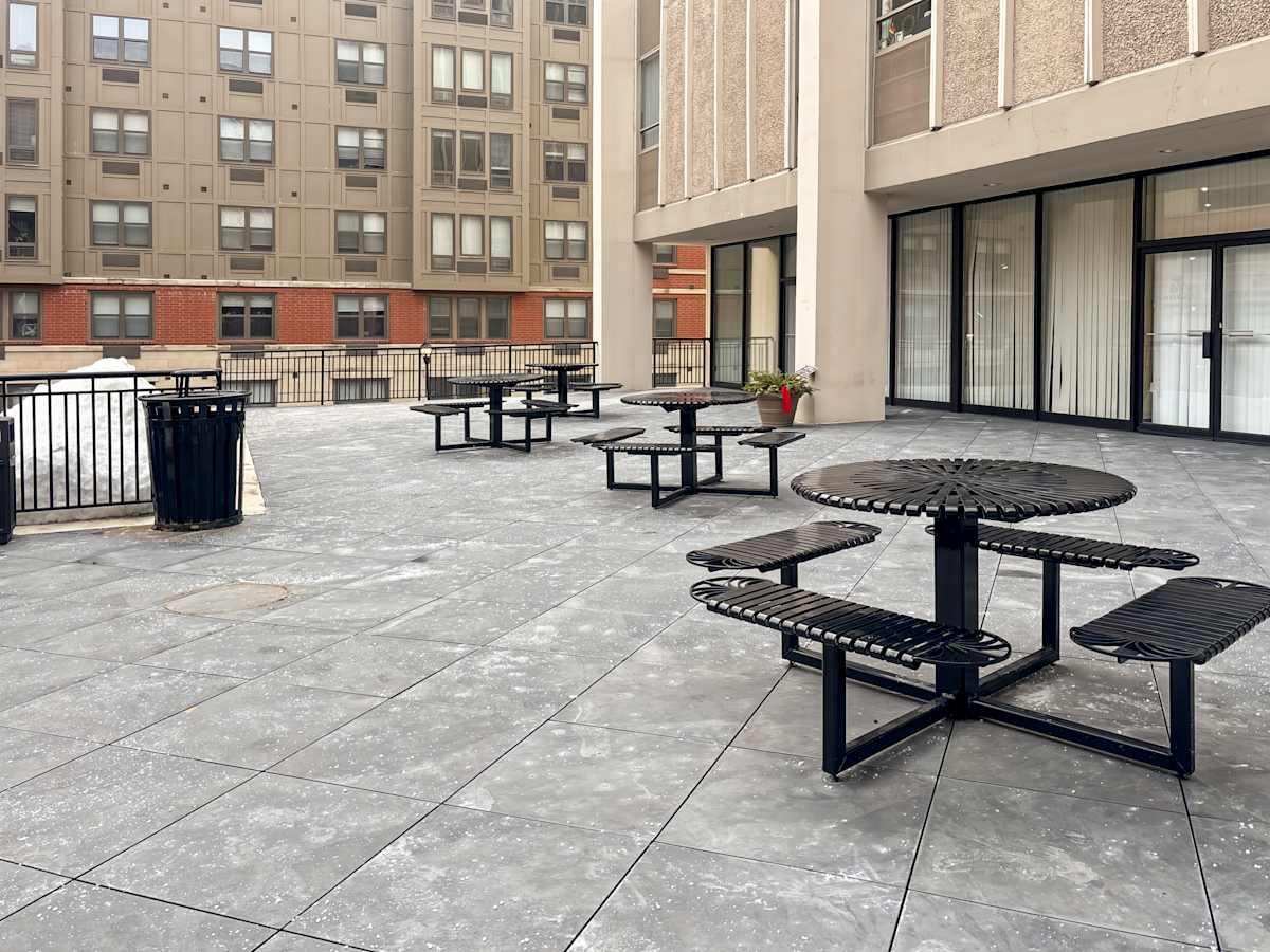Plaza II photo 5
