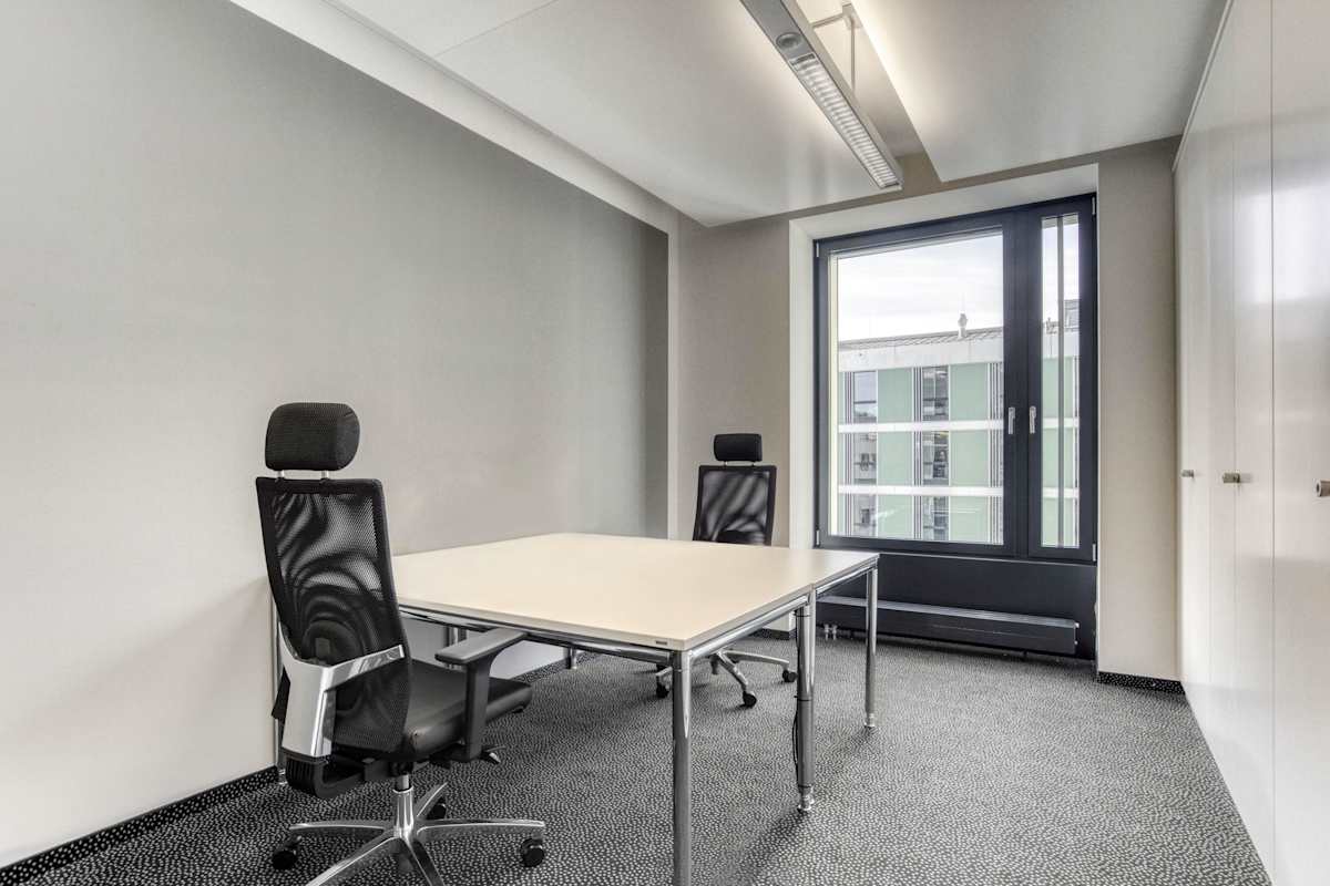 Regus - Munich, Stachus photo 4