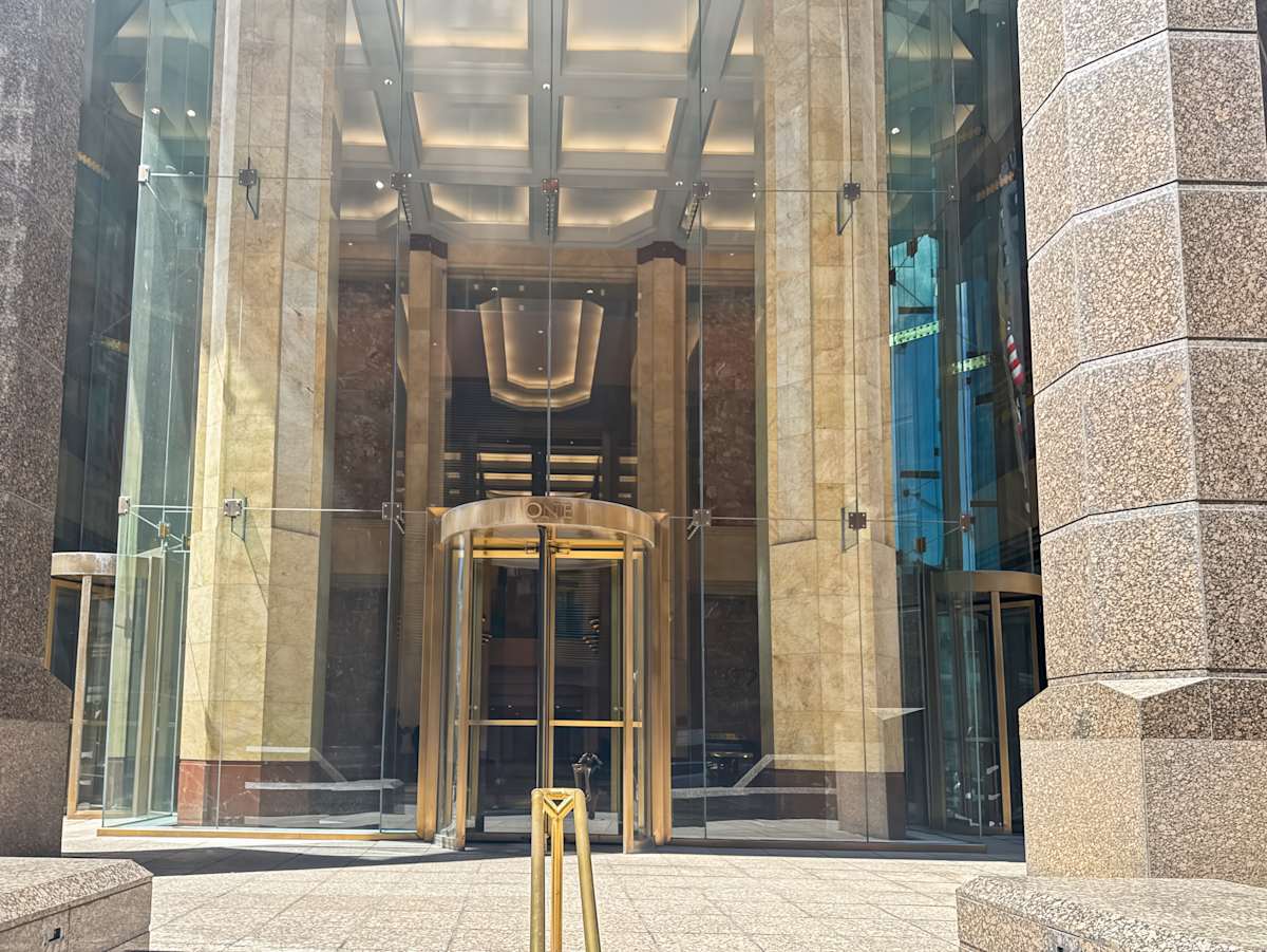 211 N Broadway