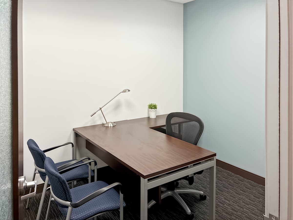 Eagleview Corporate Center photo 6