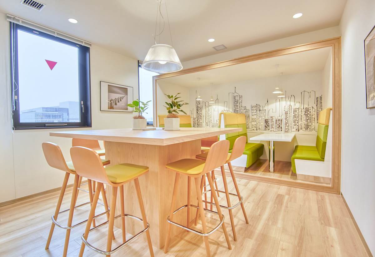 Regus - Takasaki Banners