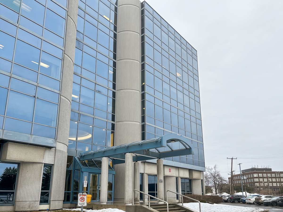 1111 Dr. Frederik-Philips Boulevard photo 11