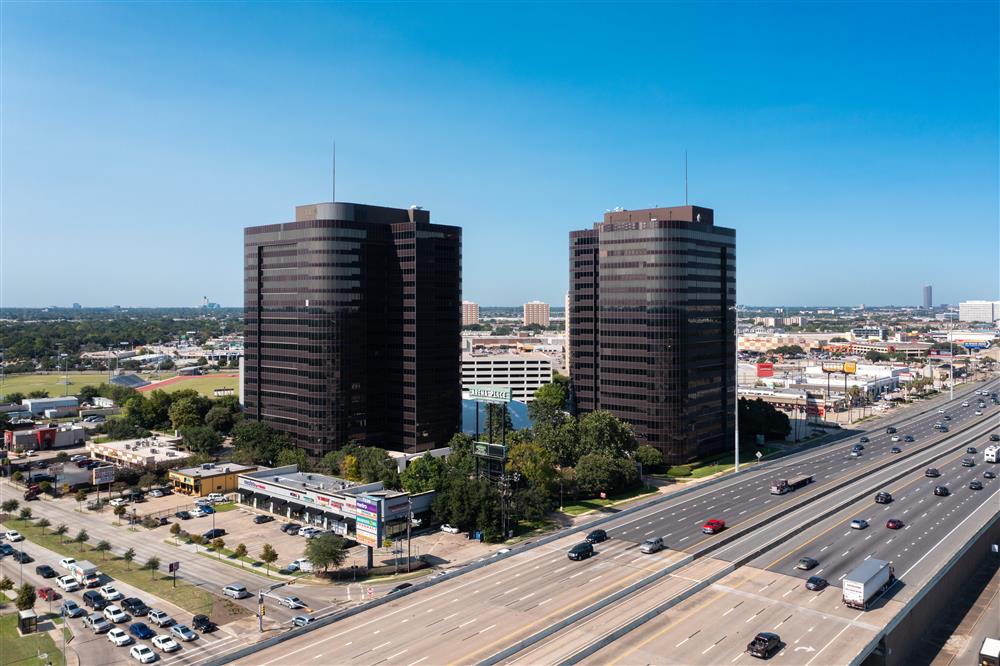 7322-7324 Southwest Freeway photo 9