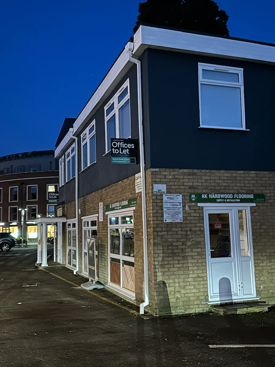 Investment House photo 3