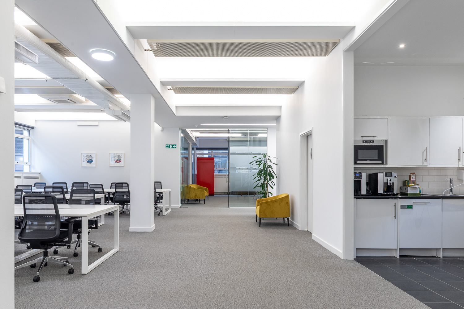eOffice Fitzrovia photo 2