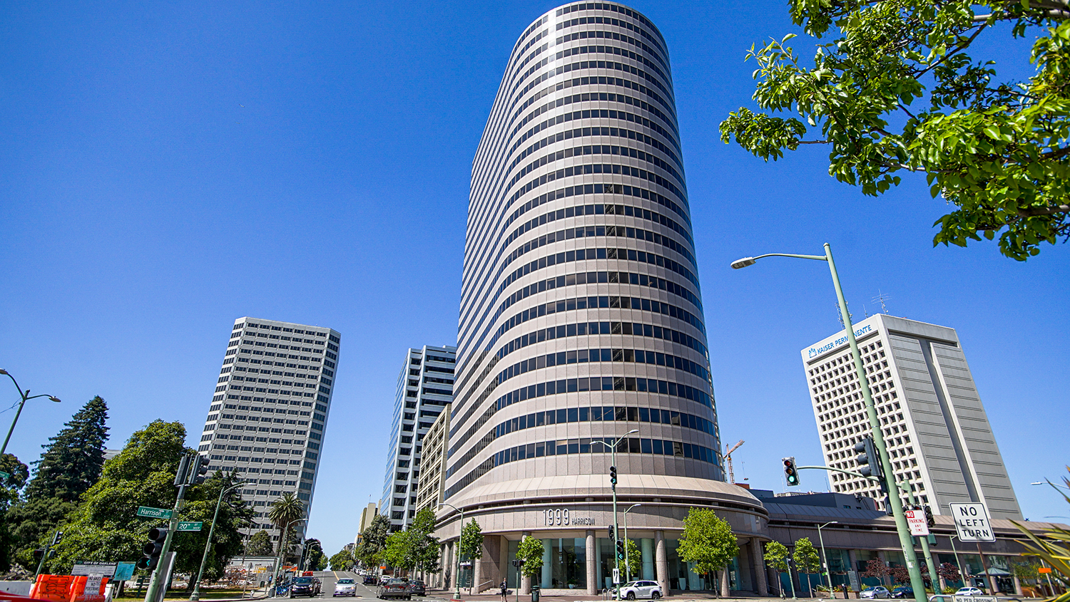 Lake Merritt Plaza photo 1