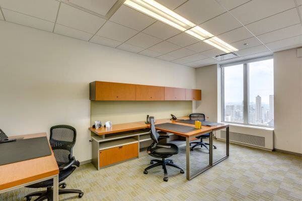 Aon Center photo 1