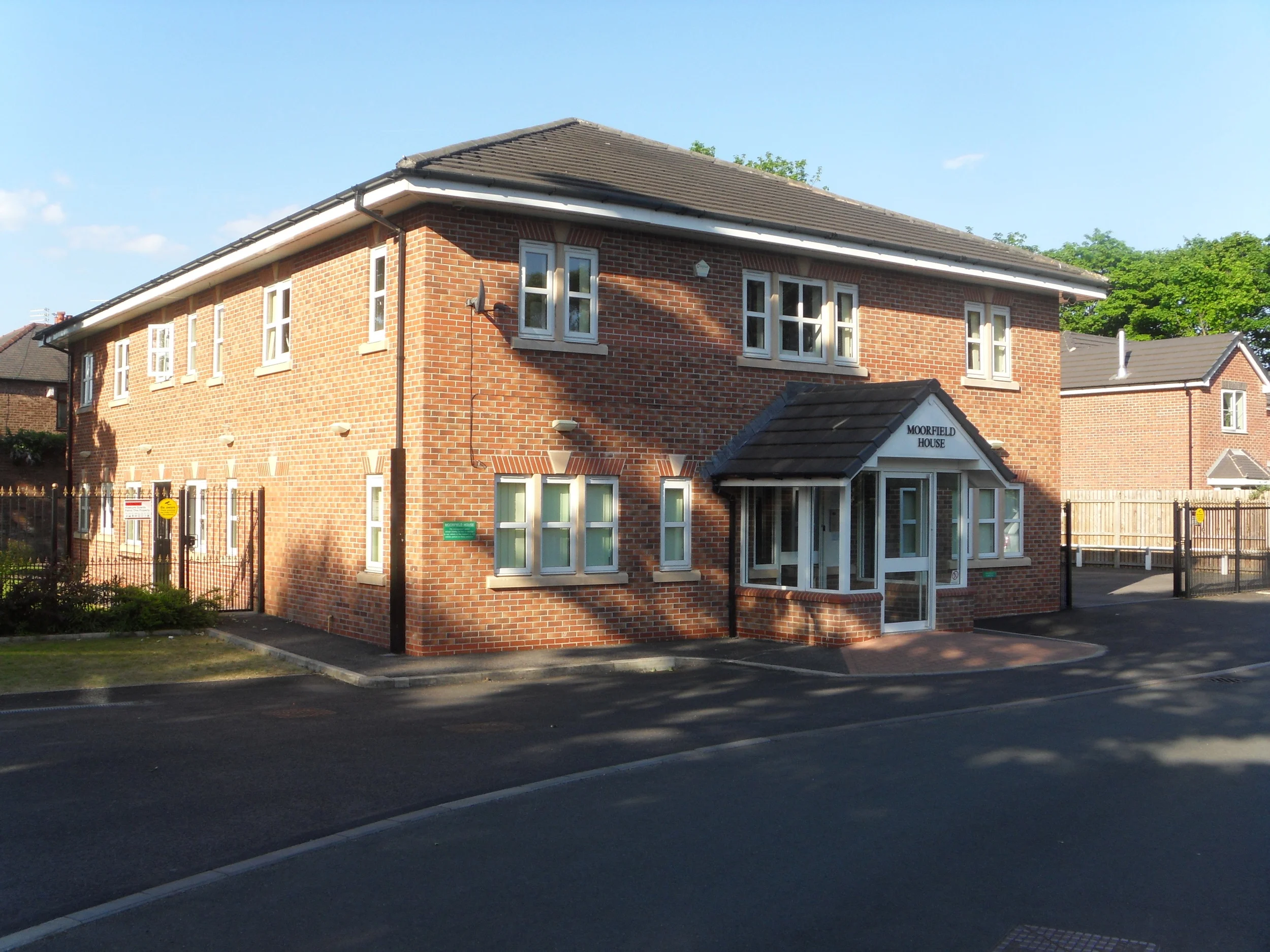 Moorfield House photo 1