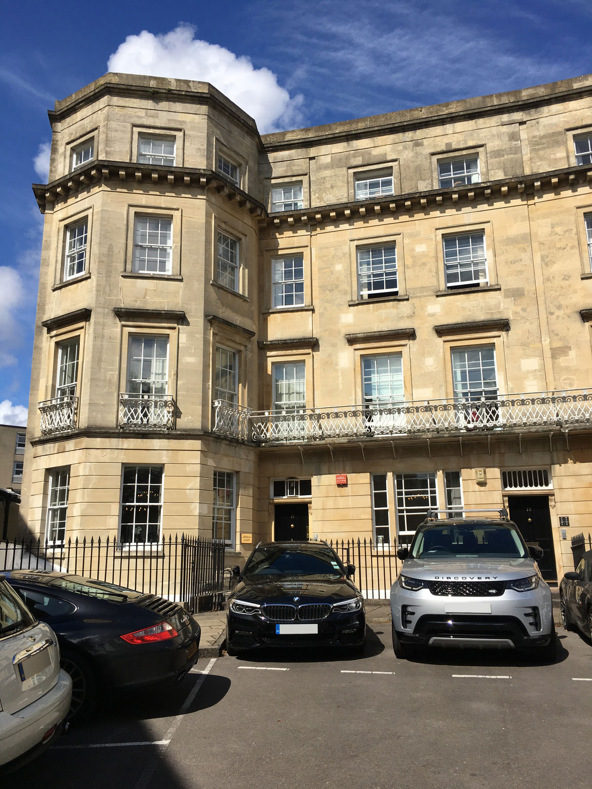 Saville Court Business Centre