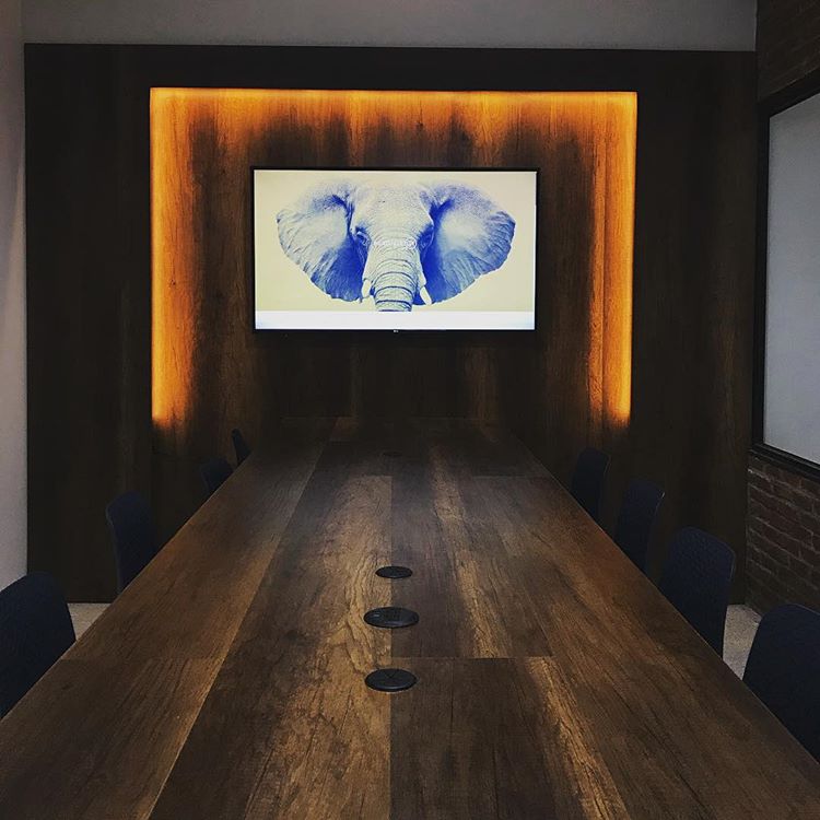 Buro 215 photo 1