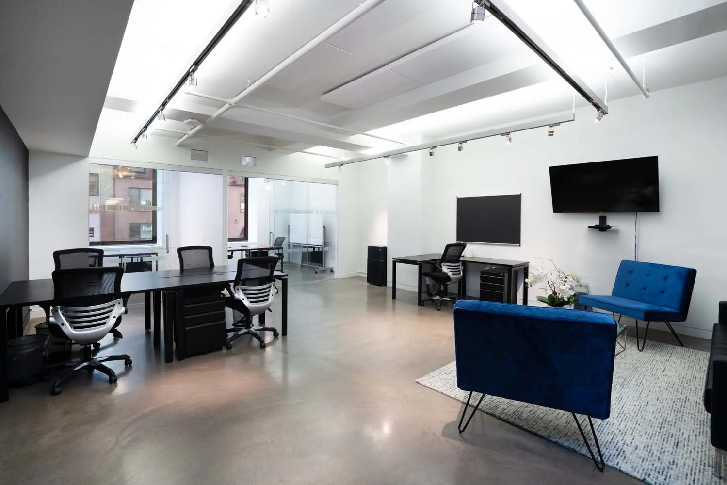Space 530 photo 2