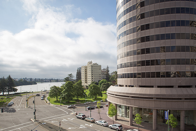 Lake Merritt Plaza photo 2