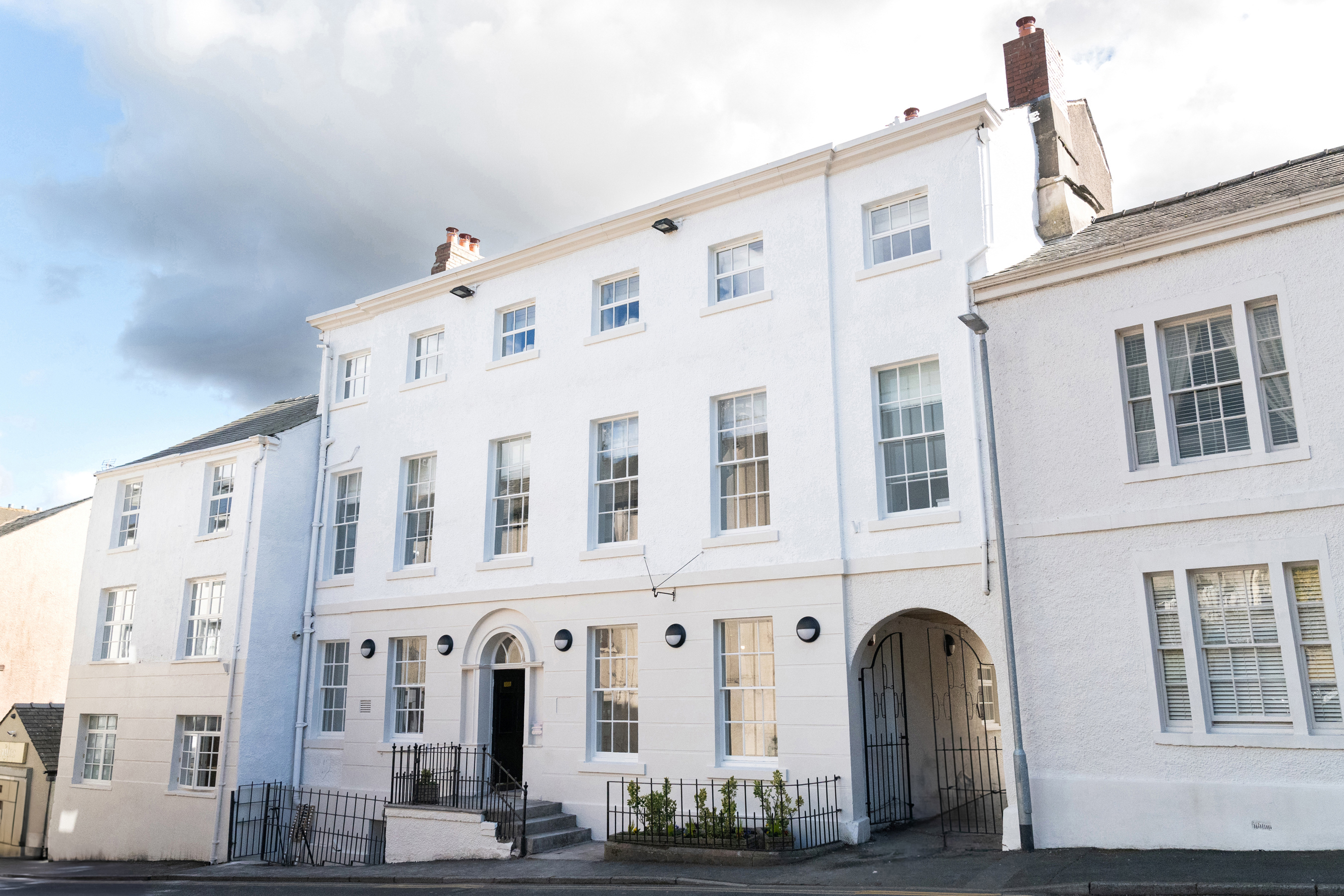 Lonsdale House photo 3