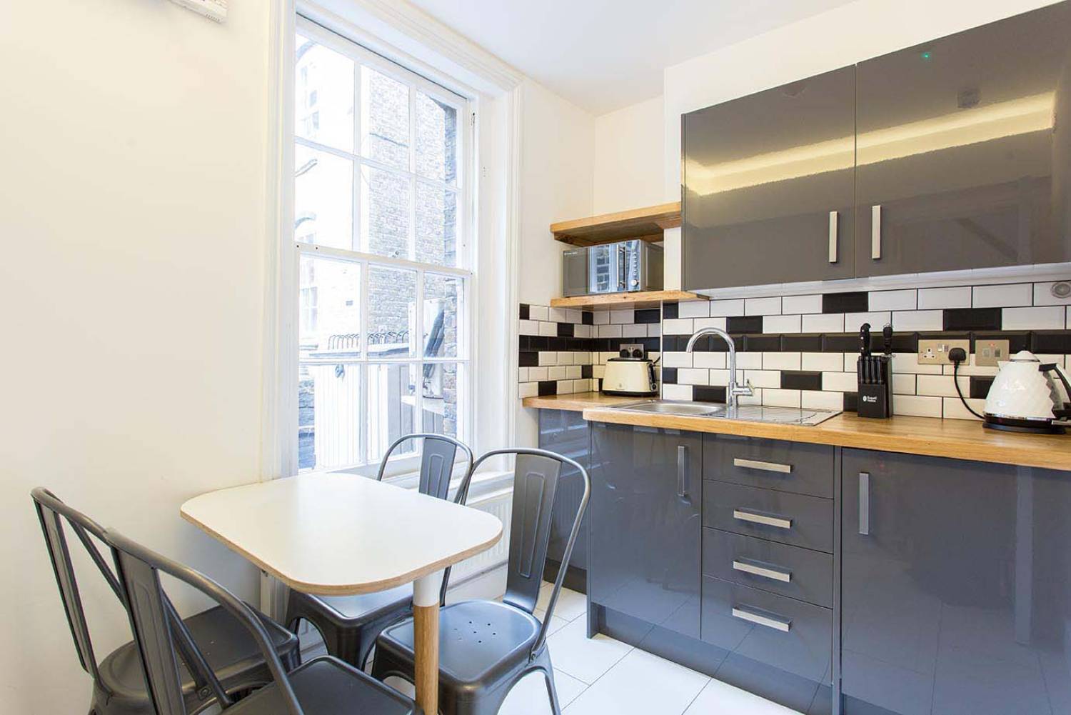 8 Albemarle Way photo 7