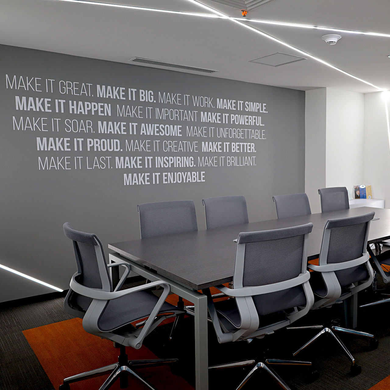Joy W Business Center photo 2