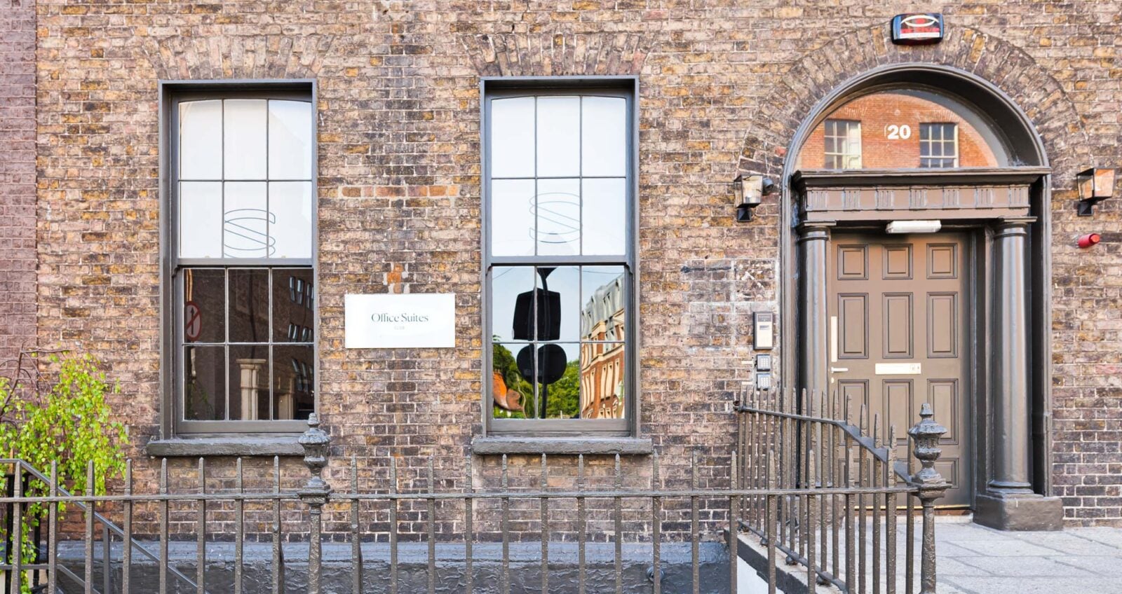 20 Harcourt Street photo 1