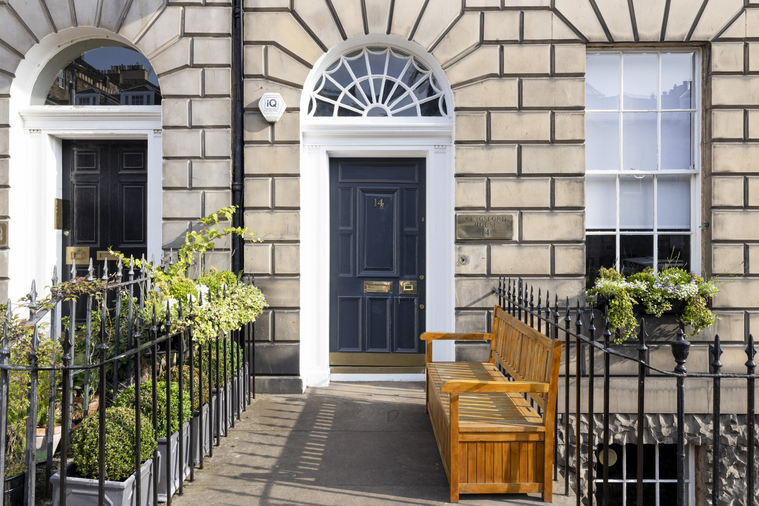 14 Albany Street photo 6