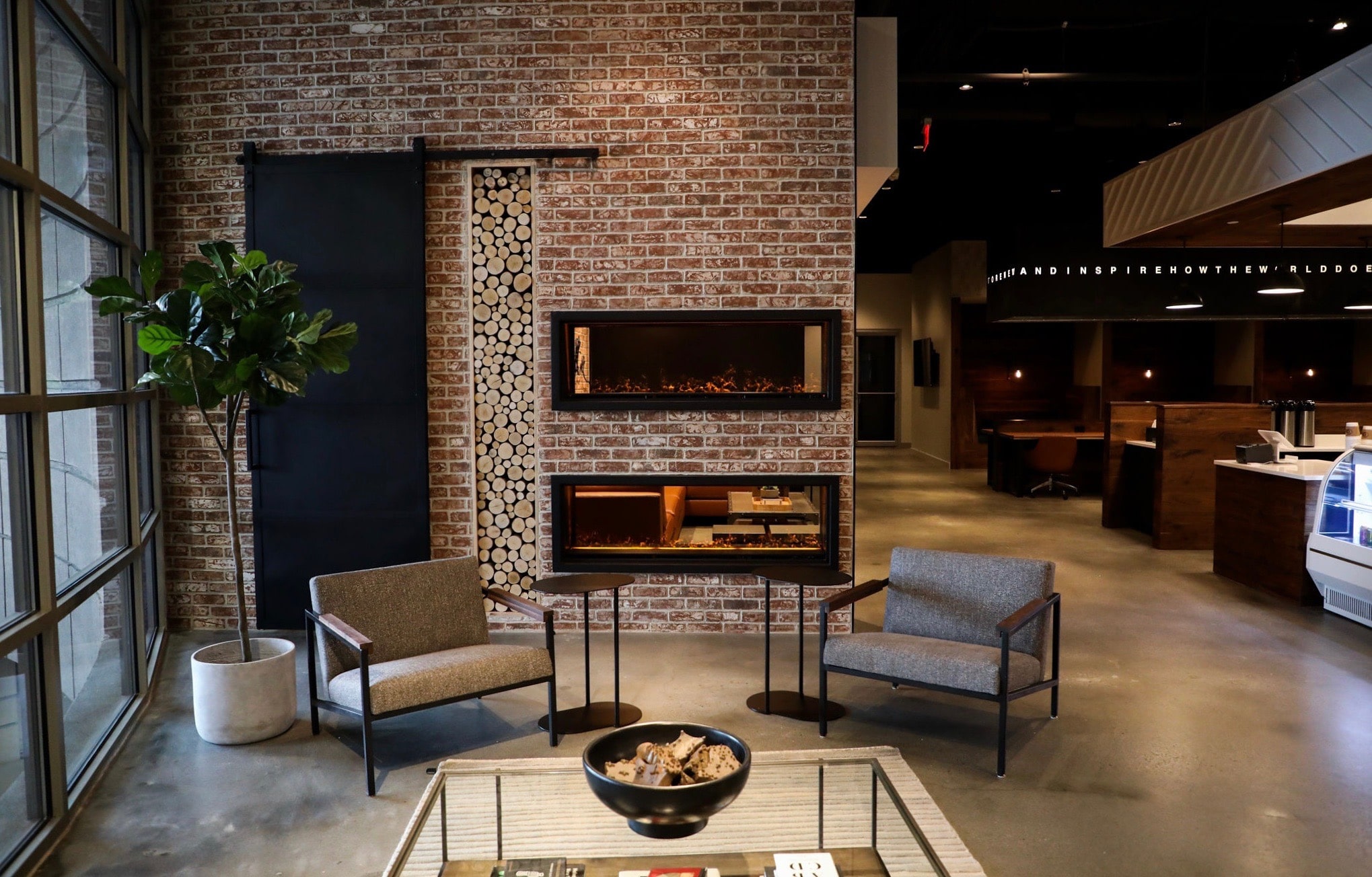 Roam Lenox photo 7