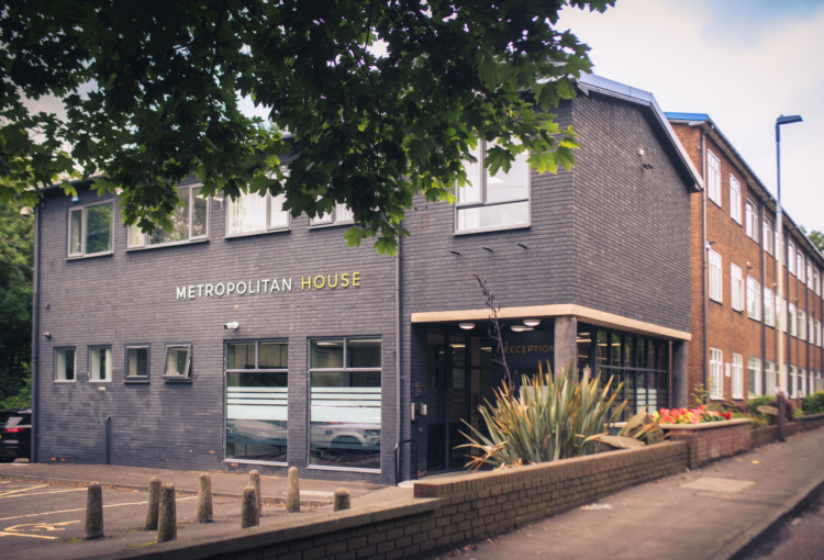 Metropolitan House photo 2