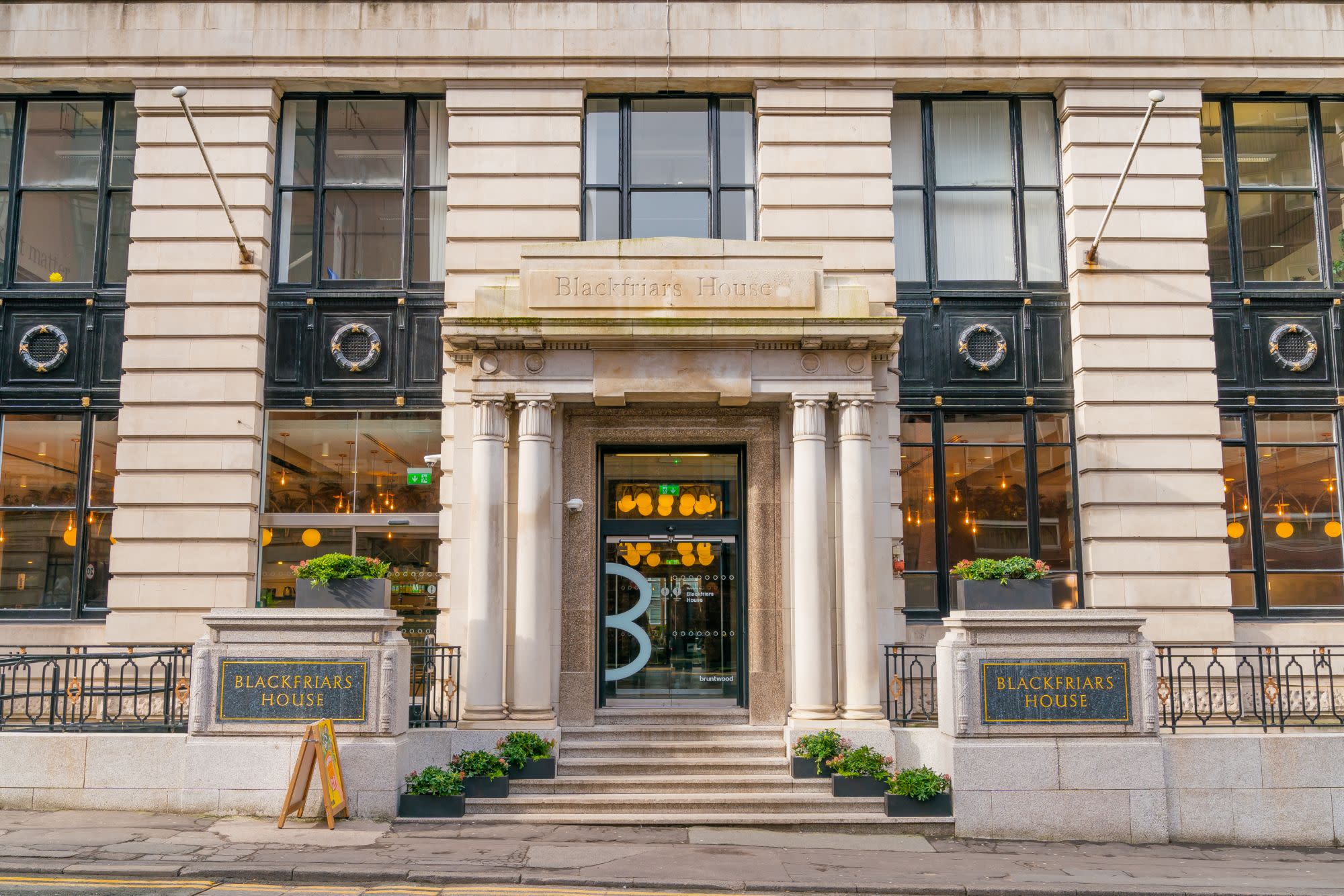 Blackfriars House photo 3