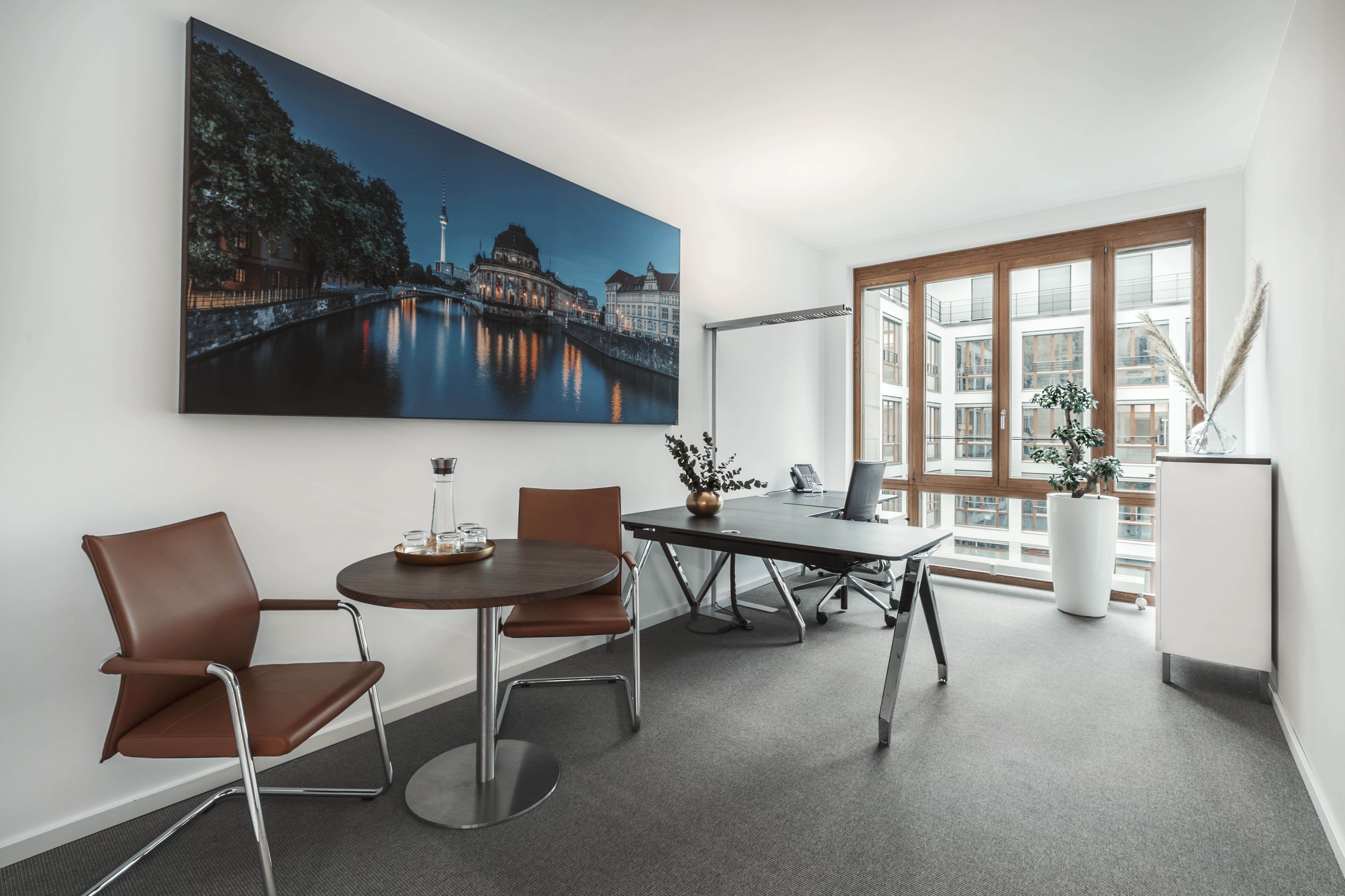 CONTORA Office Solutions - Berlin Brandenburg Gate photo 5