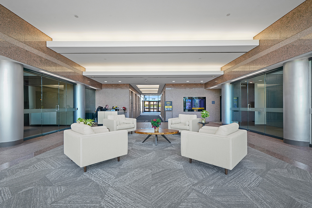 1750 E. Golf Road photo 1