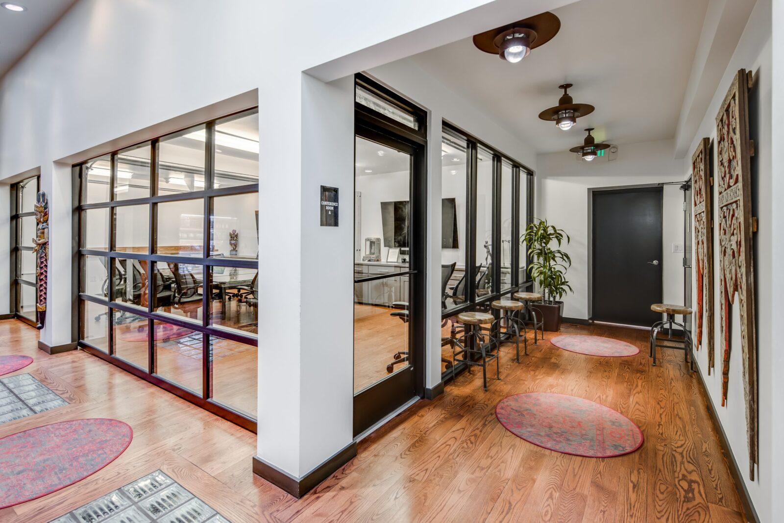 Shift Workspaces - Corona photo 6
