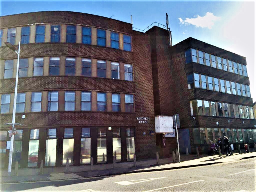 Uxbridge House photo 1