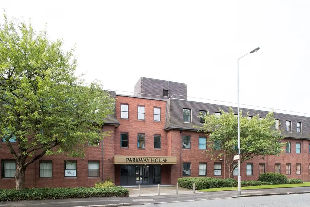 Parkway House photo 3