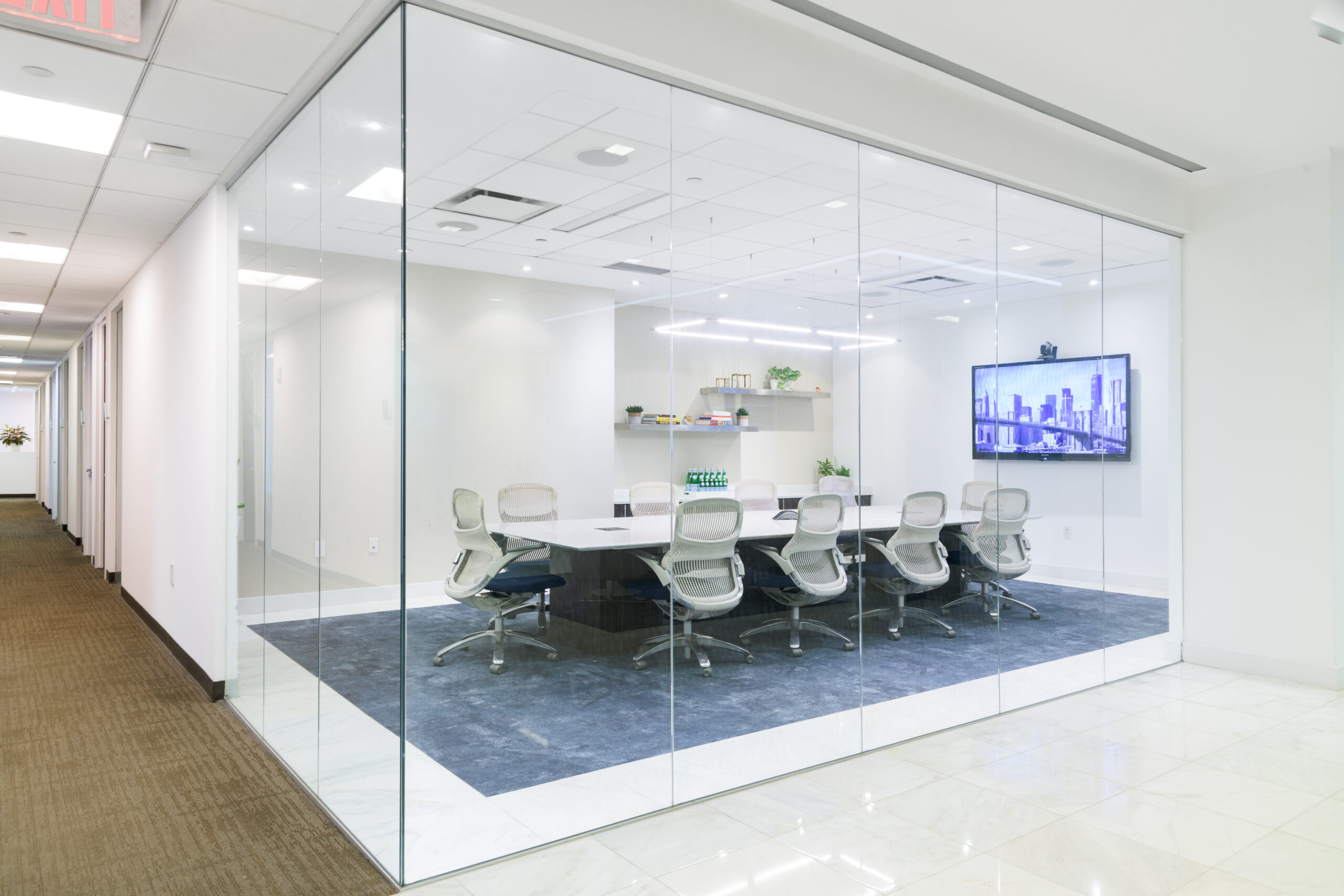 545 Fifth Avenue photo 4